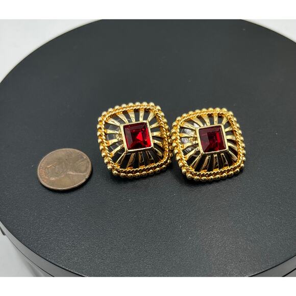 Swarovski Swan Square Red Crystal Gold Tone Rope Design Pierced Earrings - Picture 4 of 9